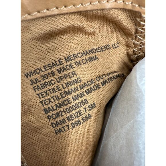 Women's boots Massini Taupe Size 7.5 medium NEW strap booties - Picture 7 of 7